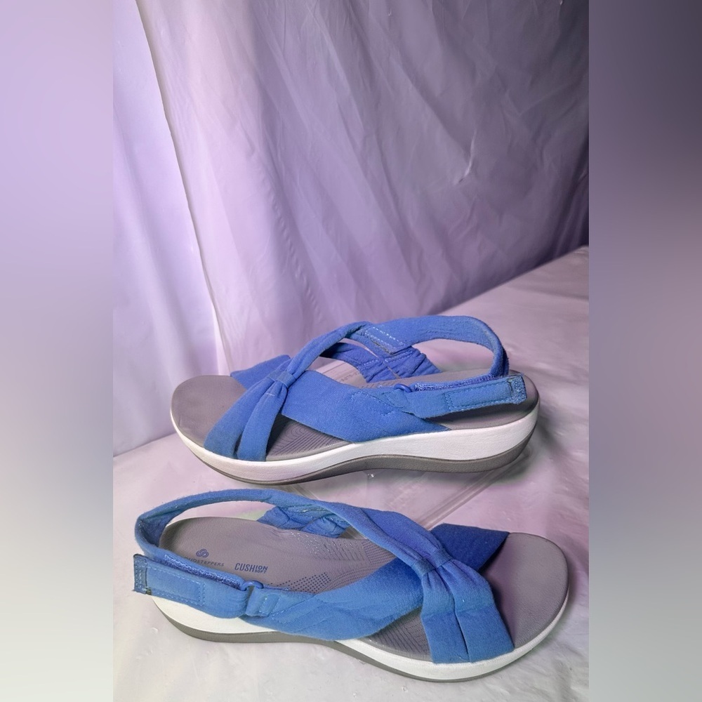 Clarks Blue Women's Slingback Crisscross Sandals